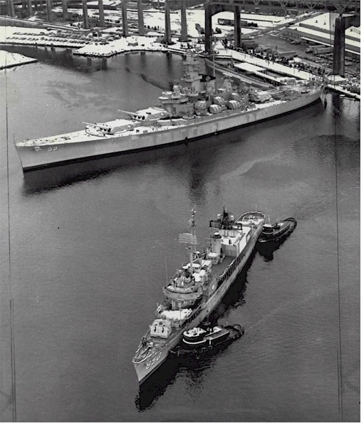 jpk-arrives-battleship-cove-navsource.jpg