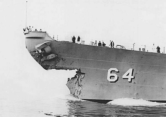 640px-USS Wisconson collision